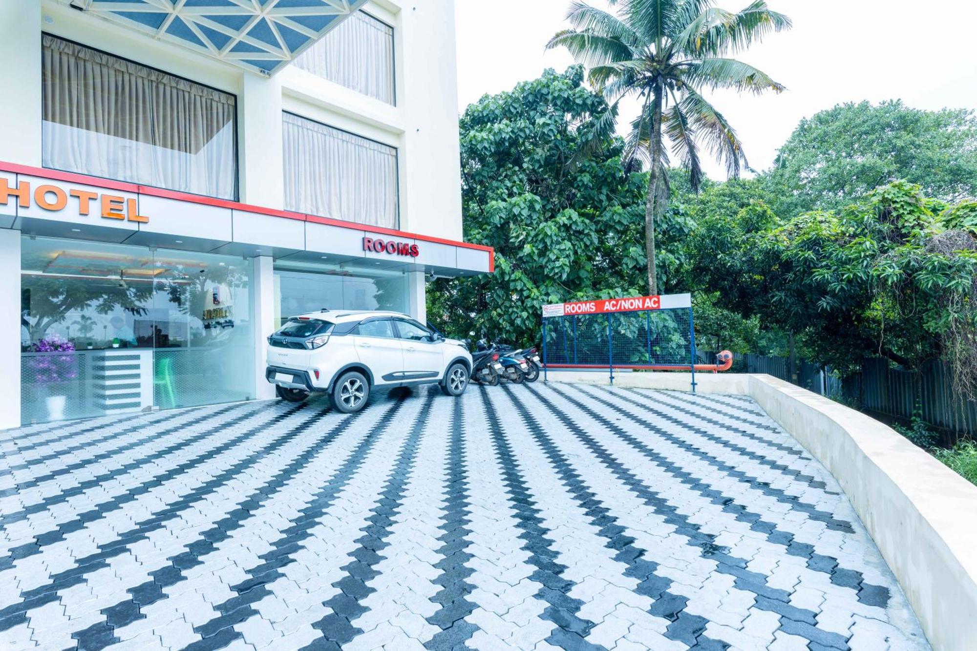 Treebo Airsuite Airport Hotel Kochi Exterior photo