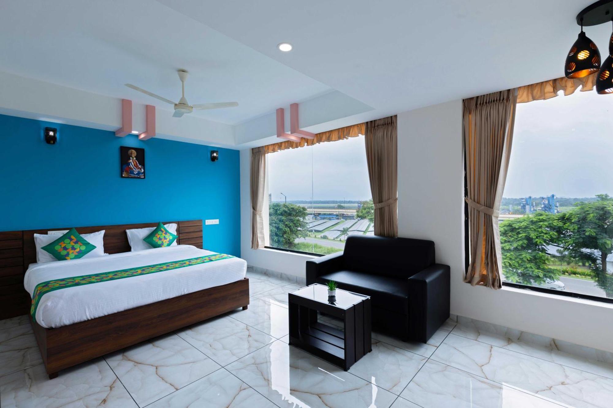 Treebo Airsuite Airport Hotel Kochi Exterior photo