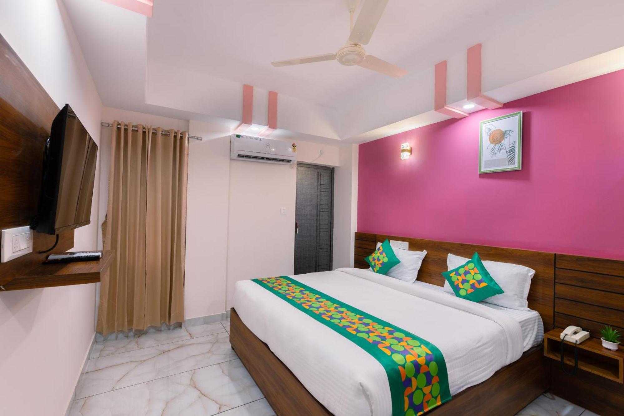 Treebo Airsuite Airport Hotel Kochi Exterior photo